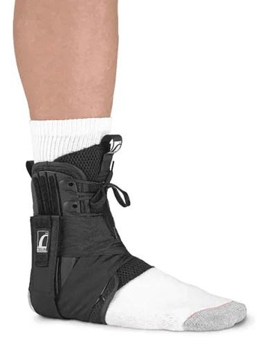 Formfit Ankle Brace Sprunggelenkorthese mit Zusatzgurt schwarz
