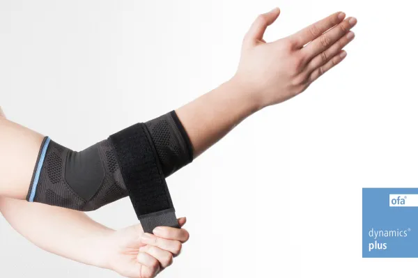 Ellenbogenbandage Dynamics Plus, carbon